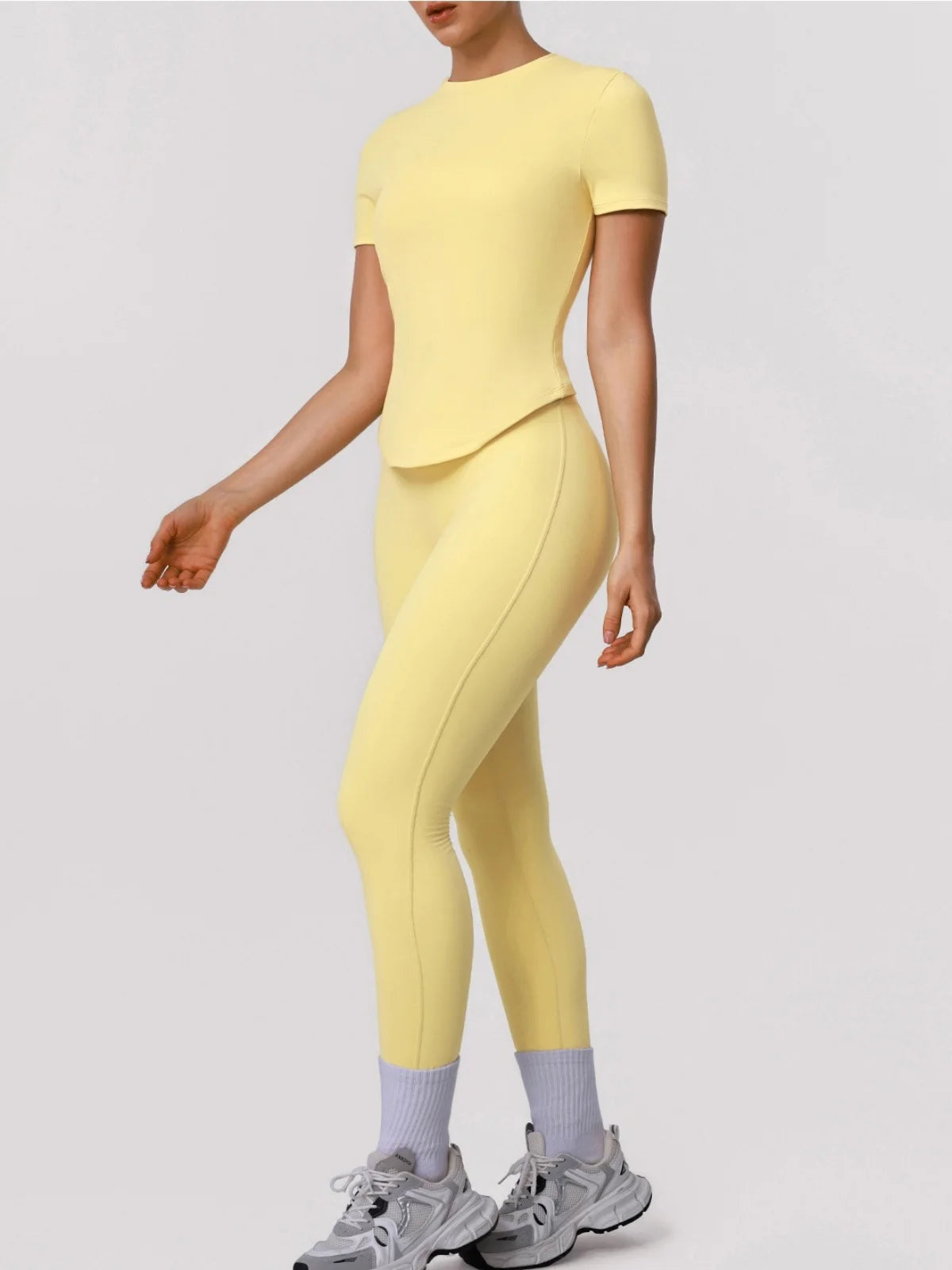 2 Pieces Sportswear Women Yoga Shorts Set Short Sleeve Sports T Shirts High Waist Hip Lifting Running Leggings Fitness Outfits