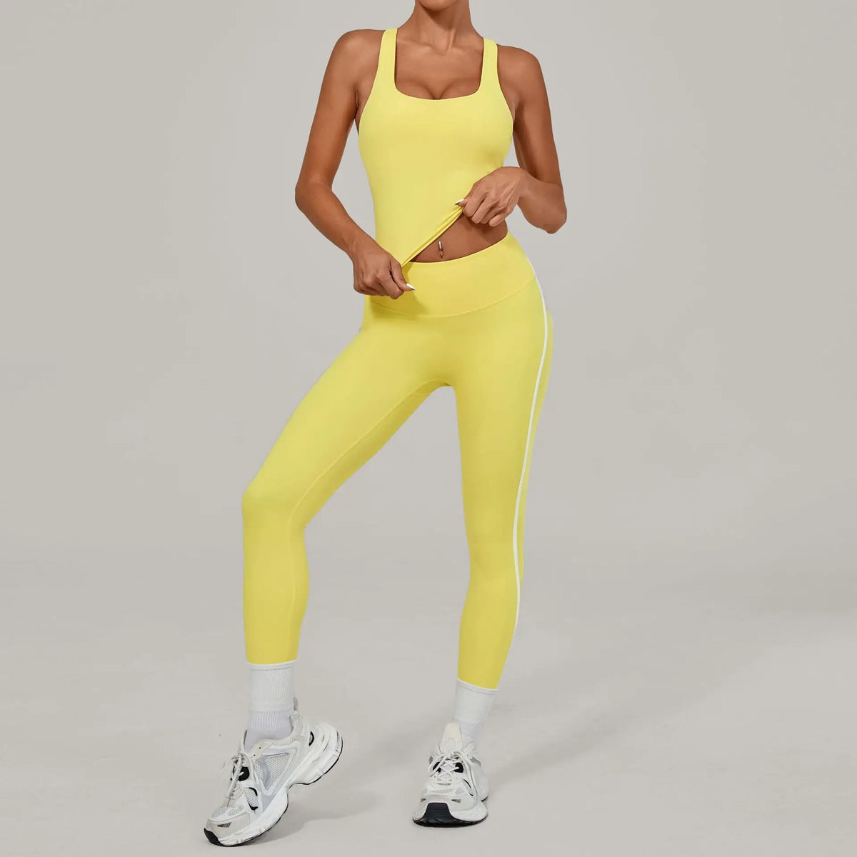 Women's Seamless Yoga Sets Sports Fitness Beauty Back Vest Hip-lifting Pants Slim-fit Suits Running Workout Gym Training Sets