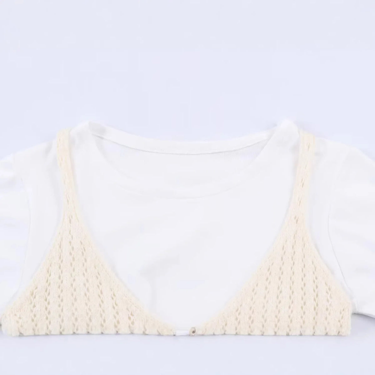 Fashion Casual Hollow-out Knitwear Women Cream White Crochet Knit V Neck Button Front Ruffle Hem Sleeveless Casual Crop Top 38V2