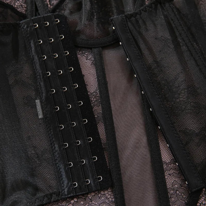 Toucheart Erotic Lingerie Set Women Romantic Tight Fishbone Bra Heavy Industry Lacemesh Hollow Splicing Garter Belt Andstockings