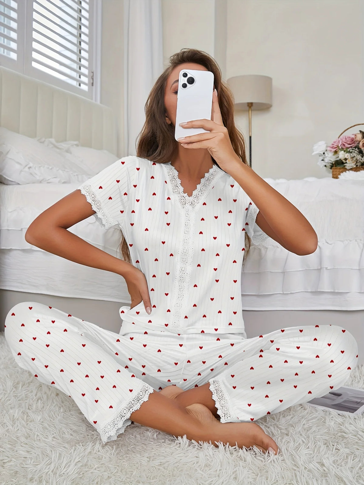 Comfortable Pajamas Set with Love Heart Printed for Women Sleepwear Short Sleeve Top and Pants Nightwear Homewear
