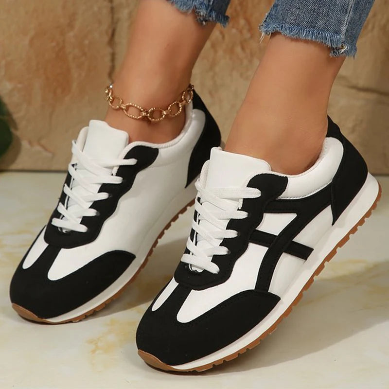 Black White Mix Color Sneakers Women Low Top Non Slip Sports Shoes Woman Lace Up Plus Size 35-43 Vulcanize Shoes Female