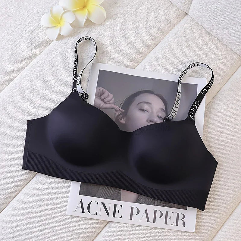 MOYISU Traceless Bra Women's Small Breasts Hold Together Without Underwire Comfort Skin Friendly Soft Support Bra Women's Bras