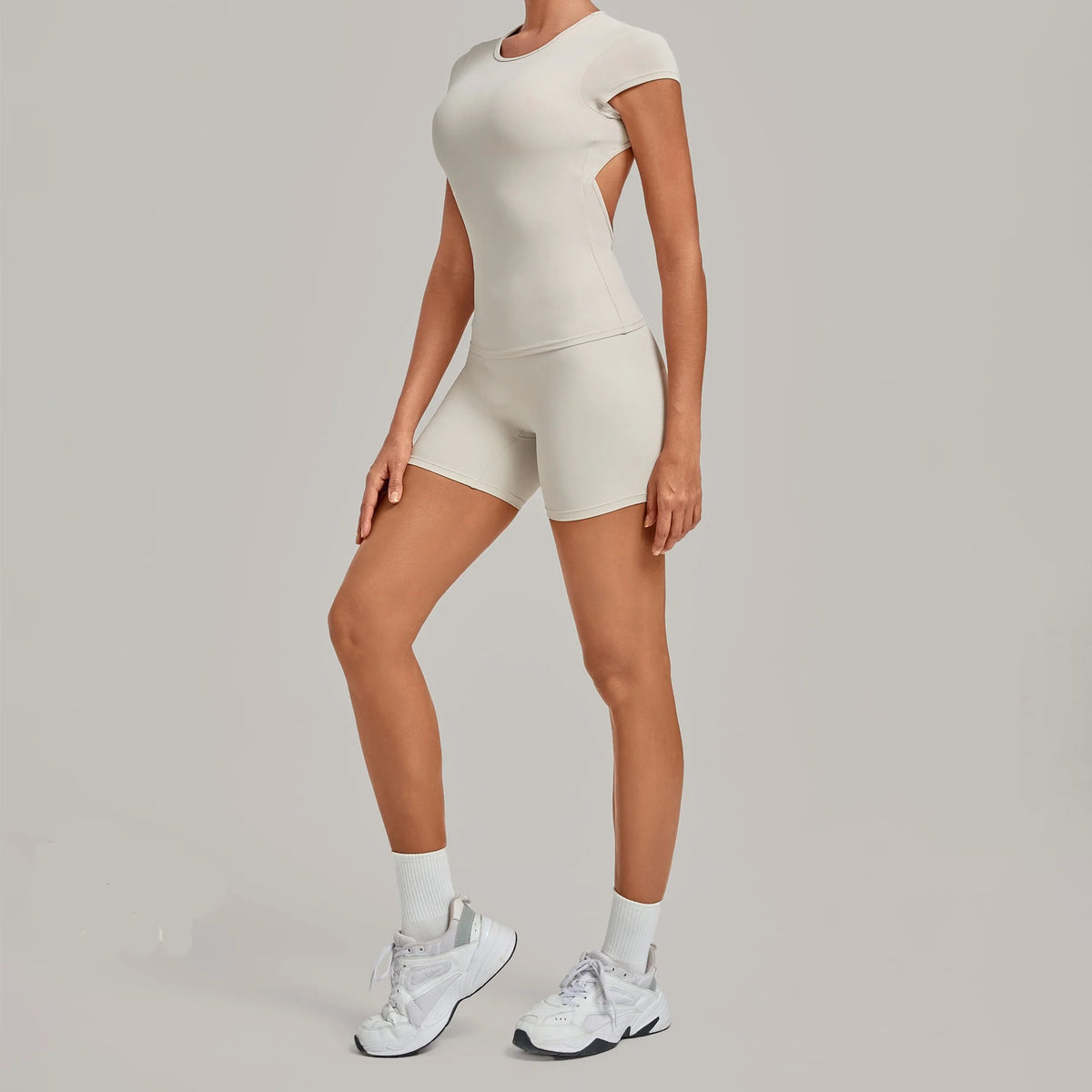 Tight Invisible Wrinkle Yoga Sets Women Short Sleeve O Neck Hollow Back Sports Tank Top Butt-Lifting Shorts Gym Fitness Suits