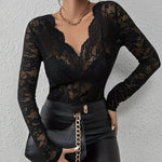 Women Sexy Base Layer Shirt Solid Black Sheer Lace Top Slim Flower Scallop Trim V Neck Long Sleeve T-shirt Trendy Tight Lace Top