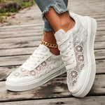 Summer Hollow Sneakers Women Flower Design Mesh Casual Sneakers For Woman Sports Shoes Comfy Breathable Women's Skateboard Shoes