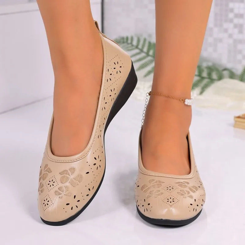 Comfortable Flat Bottom Mom ShoesSoft SurfaceWork Casual Women's Footwear Breathable Hollow