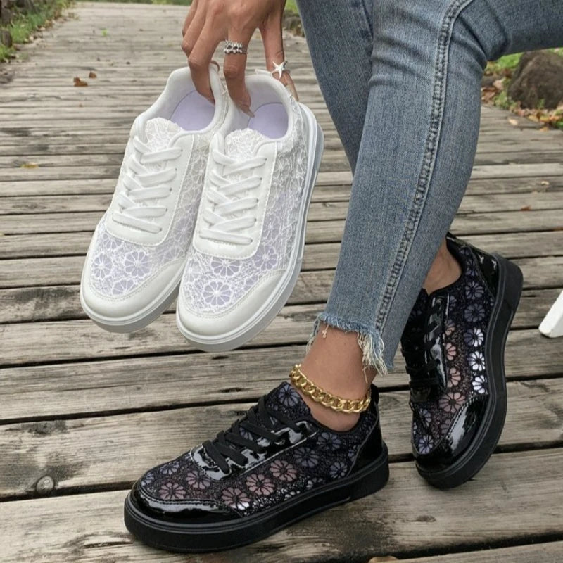 Summer Hollow Sneakers Women Flower Design Mesh Casual Sneakers For Woman Sports Shoes Comfy Breathable Women's Skateboard Shoes
