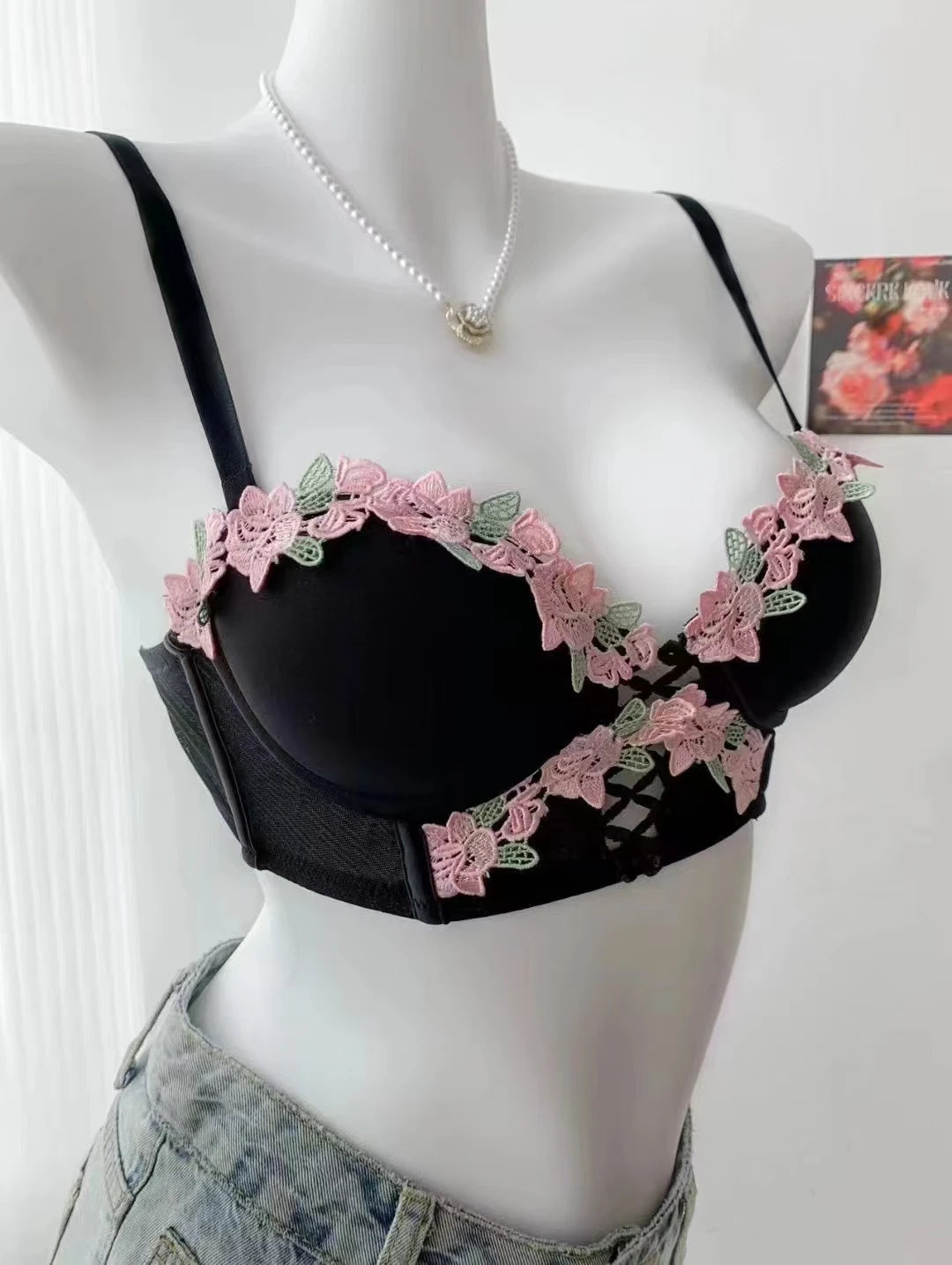 MOYISU London Anime Bralette - Delicate Wireless Bra for Set Teens, Japanese Summer Underwear Small Bust Close-Fit Subtle Allure