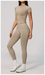 2PCS Women's Tracksuit Seamless Yoga Set Short Sleeve O Neck Workout T Shirts Fitness Suit Tight Hip Lifting Leggings Gym Sets