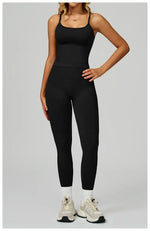 2 Pieces Women's Seamless Yoga Set Fitness Running Sports Set Slim Fit High Waist Beautiful Back Tracksuit