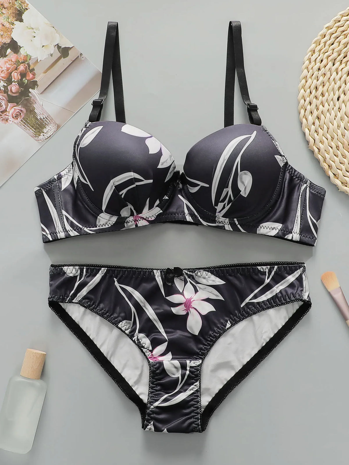1 set High Quality Women's black bra Floral Print Bra and Panty Set Full Cup Support Elegant Summer StyleA2135