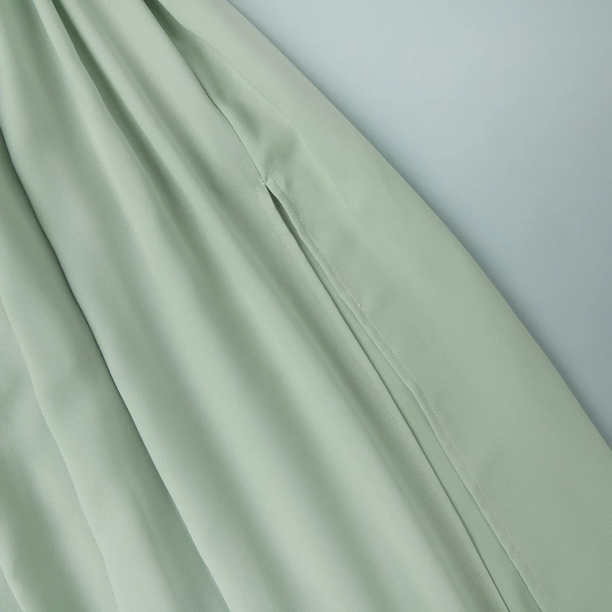 FDYOUI Elegant Solid Color Pleated Skirts for Women 2026 Chic High Slit Long Skirt High Street Office Lady Vacation Party Dress