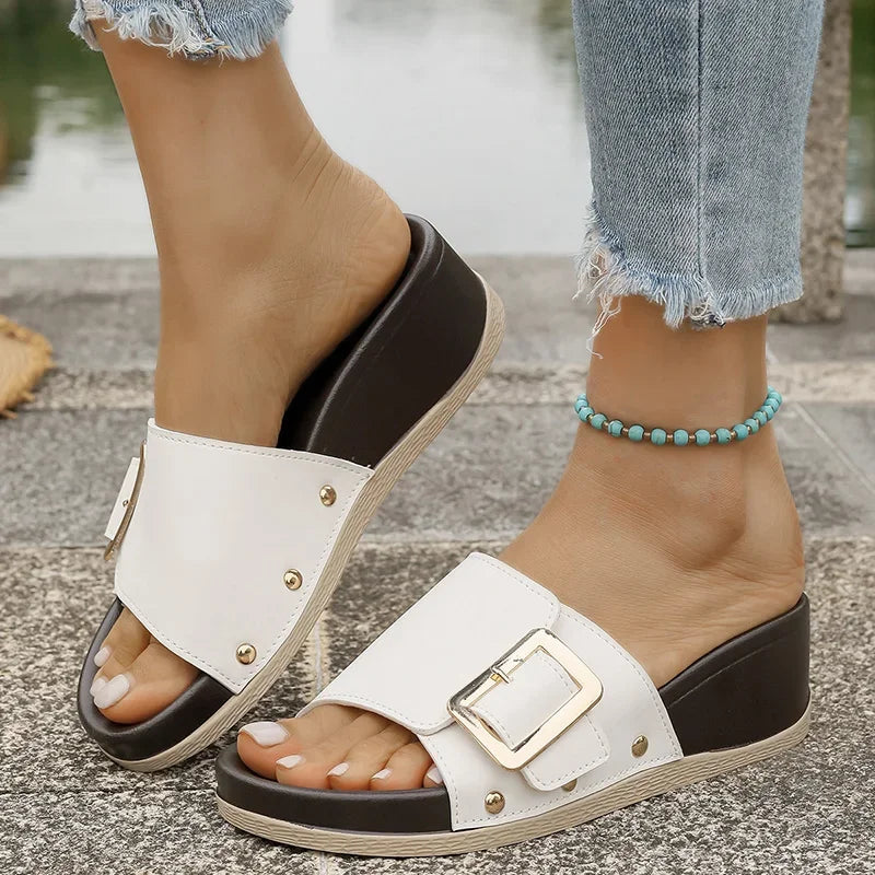 Buckle Decor Wedge Slippers Women Fashion Rivet High Heel White Sandals Woman Summer Slip On Pu Leather Platform Slides Mujer