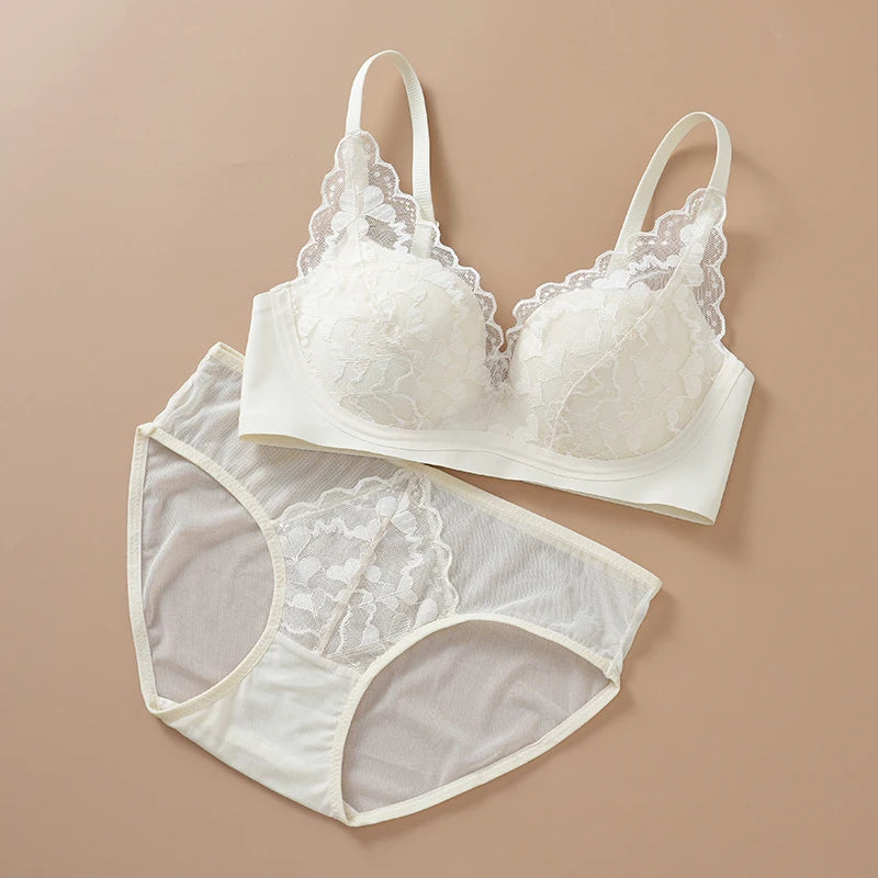 Japanese Sexy Spitze Büstenhalter ohne Bügel, Push Up für kleine Brust, Seitlich glättend, Anti-Sagging, Neu Bestseller MOYISU B