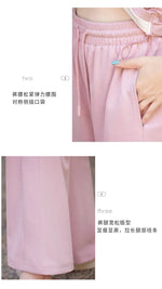 Knitted two-piece casual suit is loose and comfortable