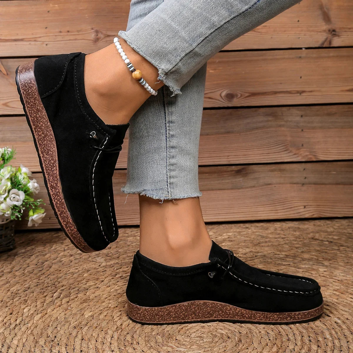 New Fashionable Slip-On Loafers Women's Shoes with Elastic Laces Lightweight Casual Outdoor Footwear Easy to Match 2026