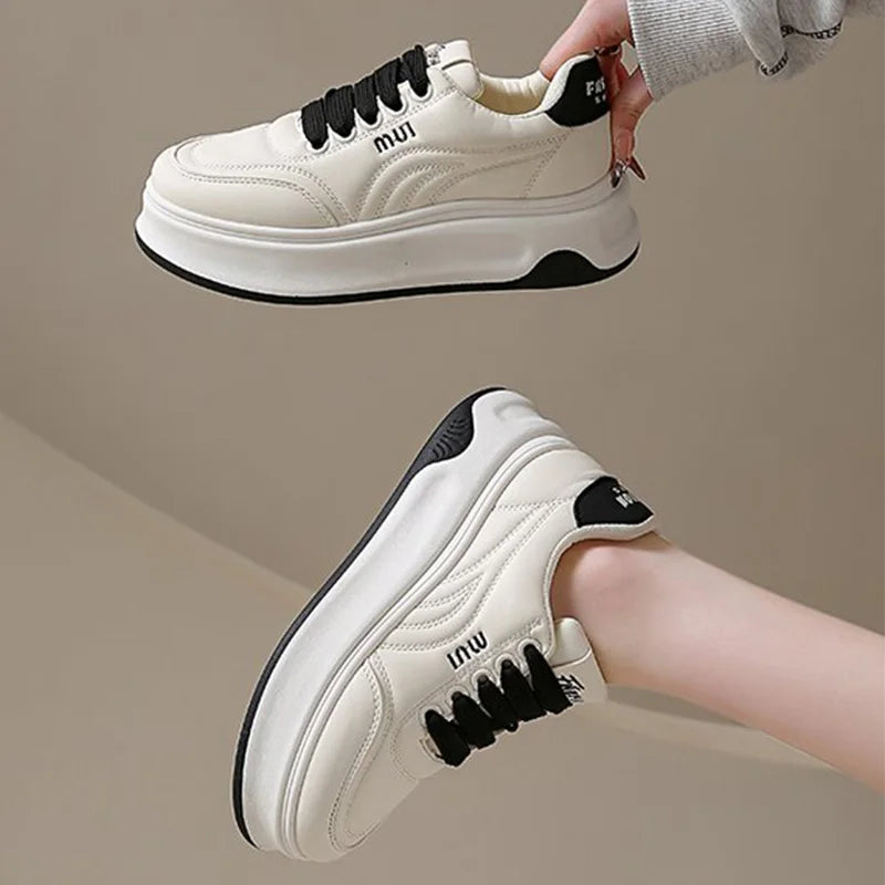 Letter Embroidery Sports Shoes Women Spring Autumn Mix Color Lace Up Sneakers Woman Soft Sole Platform Vulcanize Shoes Mujer