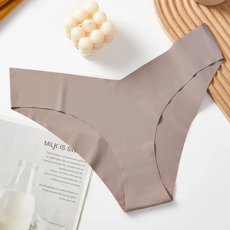 1 Pcs Women Summer Seamless Panties Breathable Low Waist Briefs Sexy Solid Silk Underwear Panty Female Intimates Lingerie