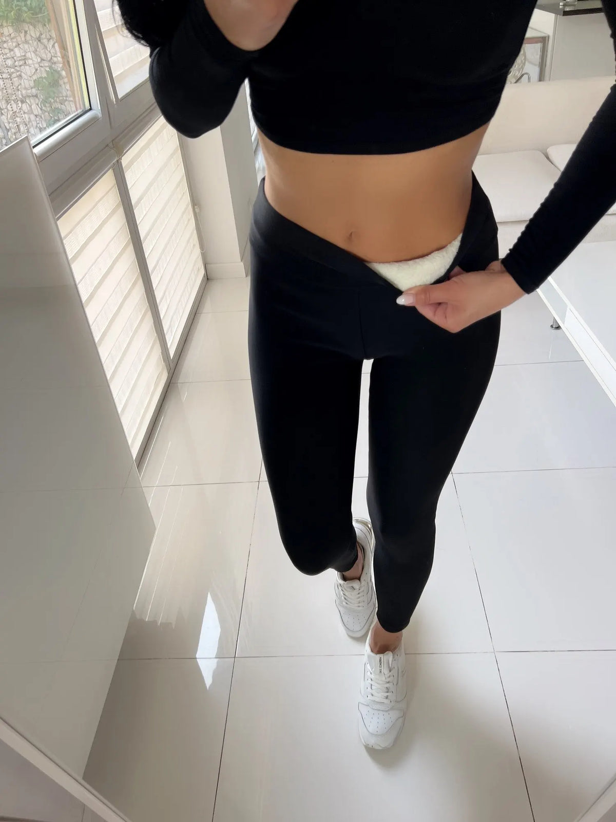 Women Velvet Leggings Autumn Winter Warm Fleece Tights Velvet Solid Color Prevent Cold Leggings Stretch Leggings