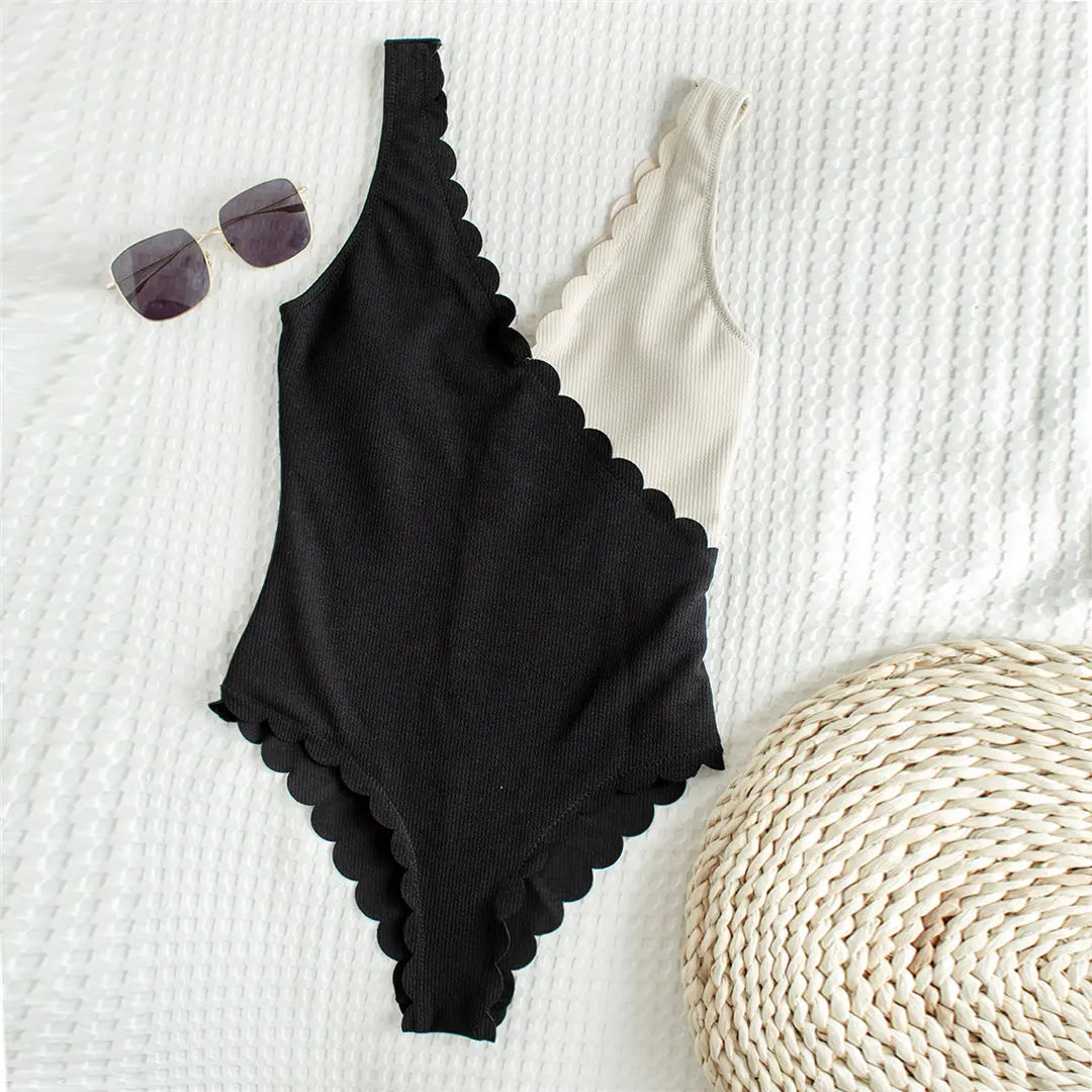 New Sexy Scalloped Splicing High Cut One Piece Swimsuit Women Swimwear Female Ribbed Bather Bathing Suit Swim Lady V2425