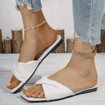 2026 Summer New Fashion Open Toe Solid Color Simple Leather Surface Versatile r Large Slippers Square Heel Shoes Women