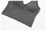 Seamless High Stretch Sports Bra Women Halter Yoga Bra Padded Backless Sports Bras Gym Crop Top Push Up Workout Yoga Tops Woman