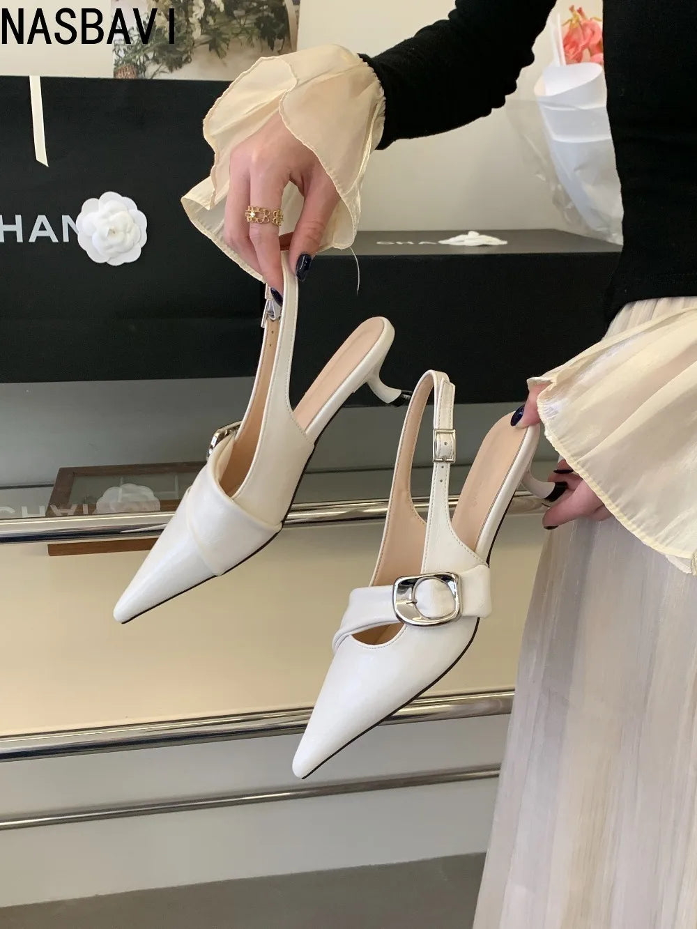 White Thin Heeled Sandals 2026 Women's Low-Heeled Shoes With Strap Brown Summer 2026 New Girls Fashion French OL Single Shoes