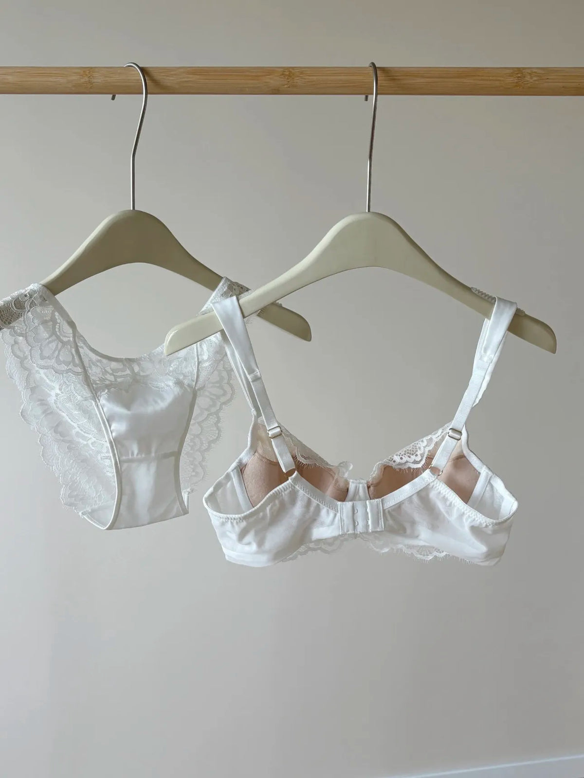 Minimizer Bra Set for Large Bust with U-Back | French Lace Deep V Push Up Anti-Sagging | Women's Sexy Summer Underwear MOYISU AB