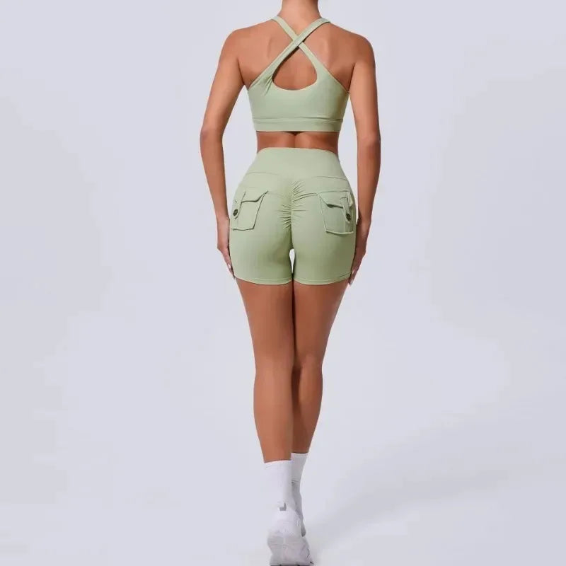 Seamless Yoga Sets Sports Fitness Peach Hip-lifting Pocket Shorts Cross Beauty Back Vest Suits Workout Gym Shorts Sets for Women