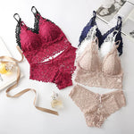 Women Lace Bra and Panties Set V-Neck Hollow Lace Underwear Set Embroidery Scallop Edge Bralette Sexy Lingerie Set Intimates