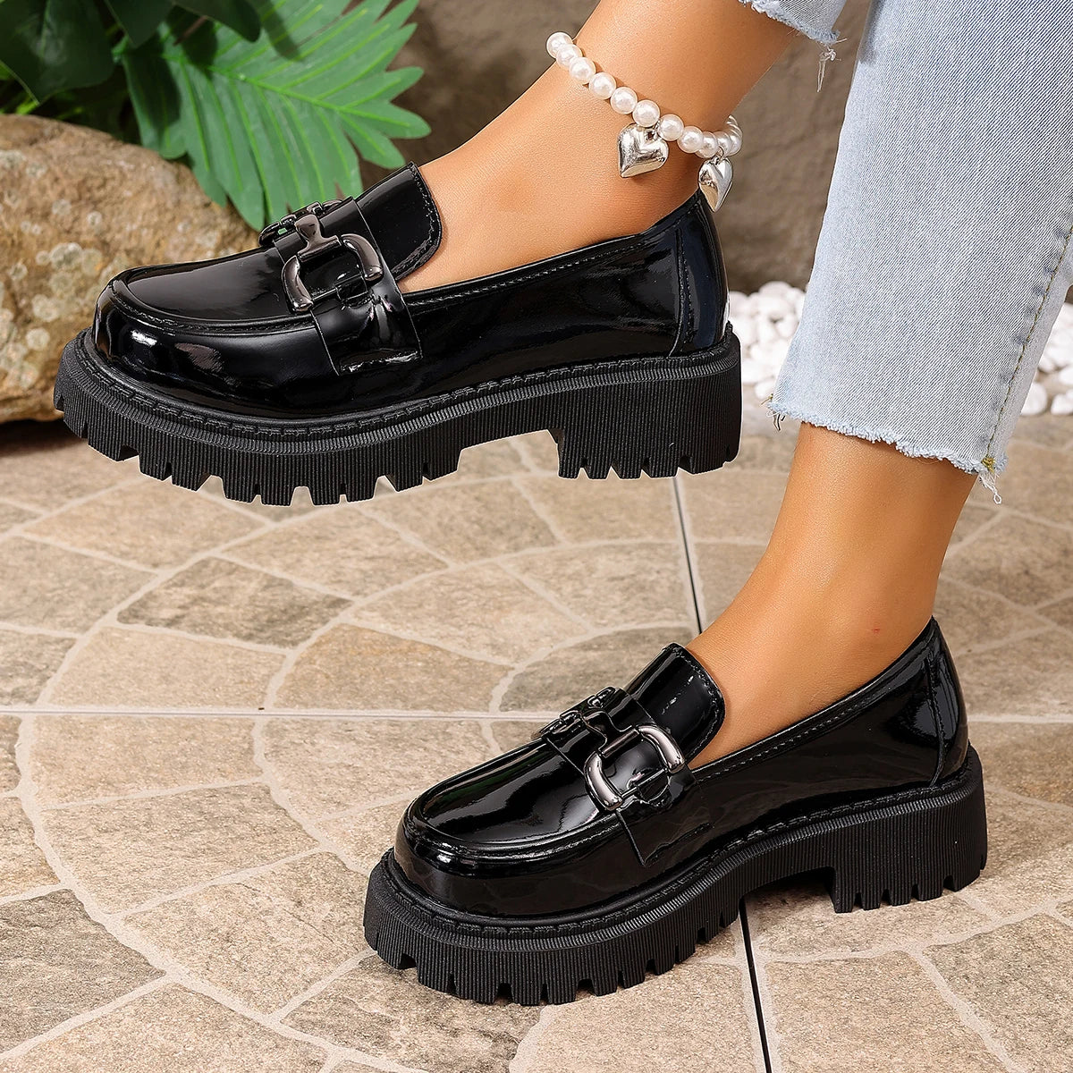 Women Patent Leather Platform Loafer Shoes Metal Buckle Decor Slip On Chunky Lug Sole Retro Preppy Casual Dress Shoes
