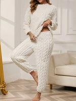 Autumn Winter Warm 2-piece Pajamas Set of Women Home Wear Flannel Long Sleeve Tops and Trousers Home Wear Loungewear