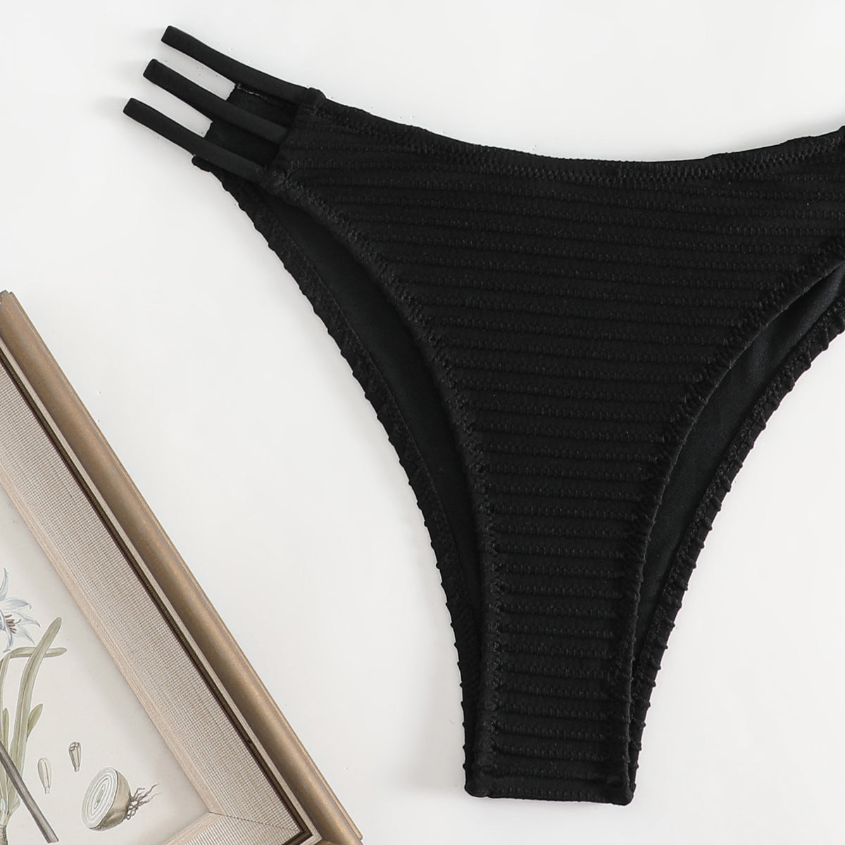 Sexy Two Pieces Swinsuit 2024 New Women's Thong Bikini White Swimwear Summer Beachwear Bathing Suit Brazilian Bikinis Sets