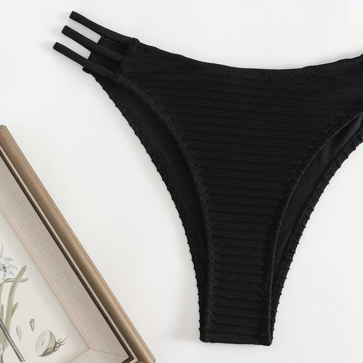 Sexy Two Pieces Swinsuit 2024 New Women's Thong Bikini White Swimwear Summer Beachwear Bathing Suit Brazilian Bikinis Sets