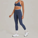 Women's Seamless Yoga Sets Sports Fitness Gym Sleeveless Vest Hip-lifting Slim Fit Pants Suits Running Training Workout Sets