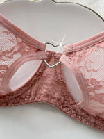 Elegant Design Bra And Panties Set with Unique Heart Buckle Comfortable Fashion Underwear Suitable for All Occasions