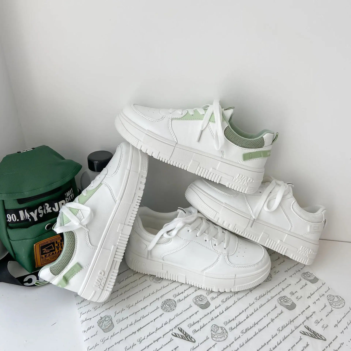 2022 Fashion Spring New Designer Hot Sale White Shoes Female Platform Sneakers Women Tenis Feminino Casual Female Shoes Woman
