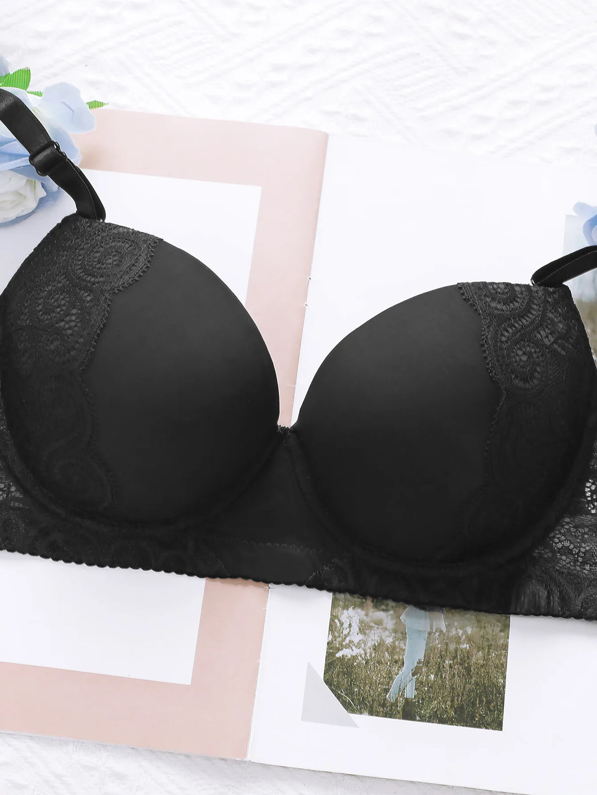 Women's sexy embroidered lace lingerie with steel rims adjustable shoulder straps breathable and comfortable fit bra B6084