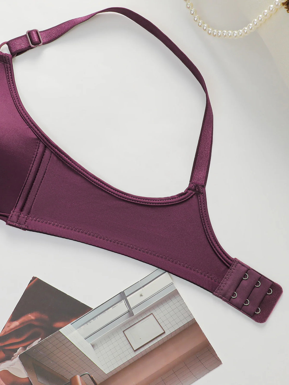 (3/4) Cup sizeUltra Thin Sexy Ice Silk Wireless Bra For Women Sexy Gather Underwear Push Up Simple Lingerie J8826