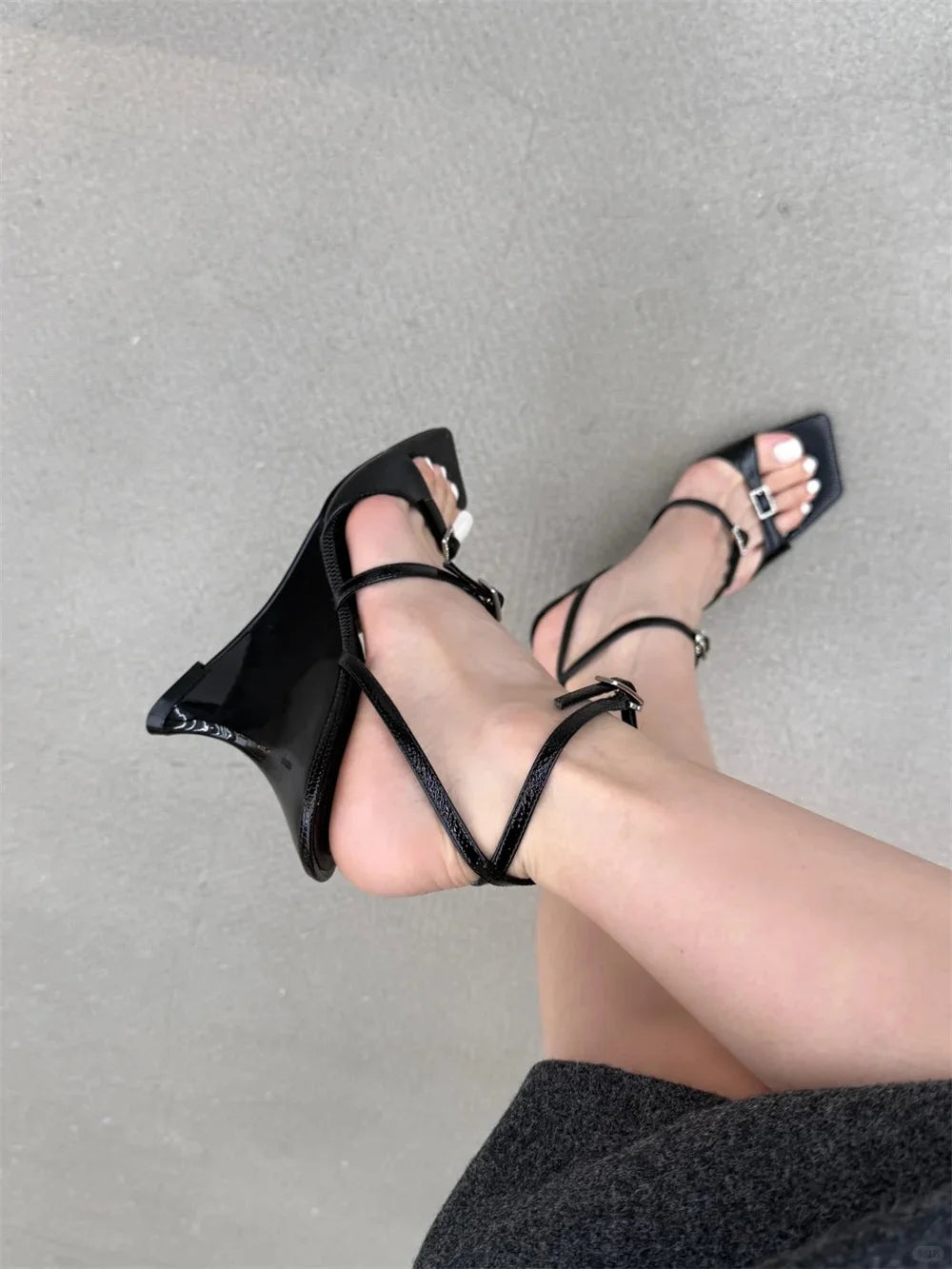 New Sexy Black Thin Buckle Straps Wedges Sandals Women Elegant Denim Blue Unique Curved Wedge High Heel Summer Party Heels Shoes