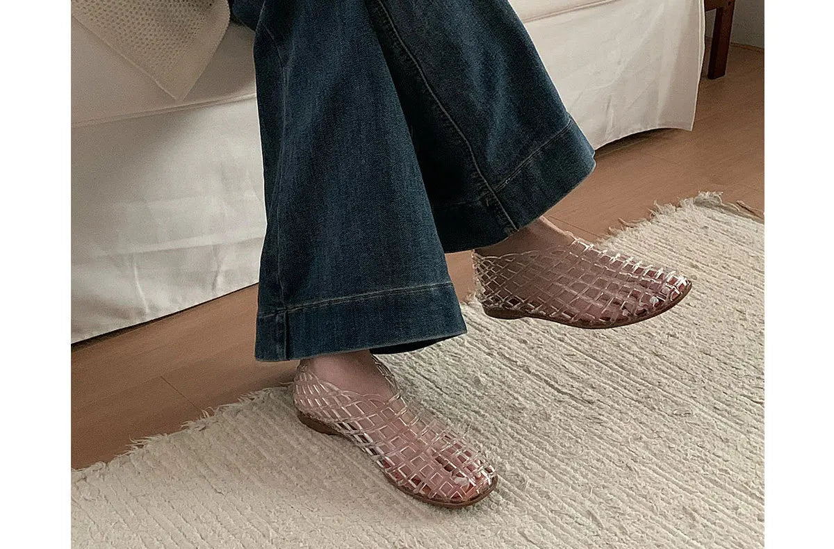 Women's New Flat Sandals with Hollow Transparent Color Mesh Jelly Shoes Woman Daily Walking Flats Plus Size 41 Soft PVC Footwear