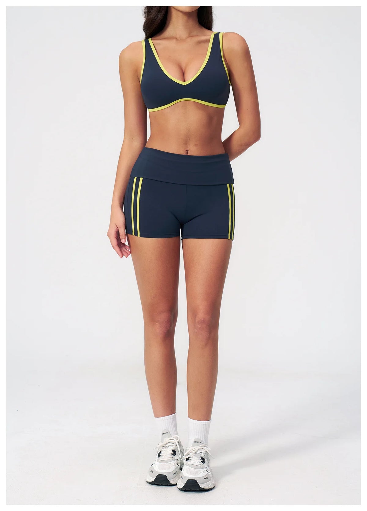 Tight Color Contrast Yoga Suit 2 Pieces Women V Neck Sports Bra Pleate High Waist Shorts Gym Running Fitness Suits Tracksuit