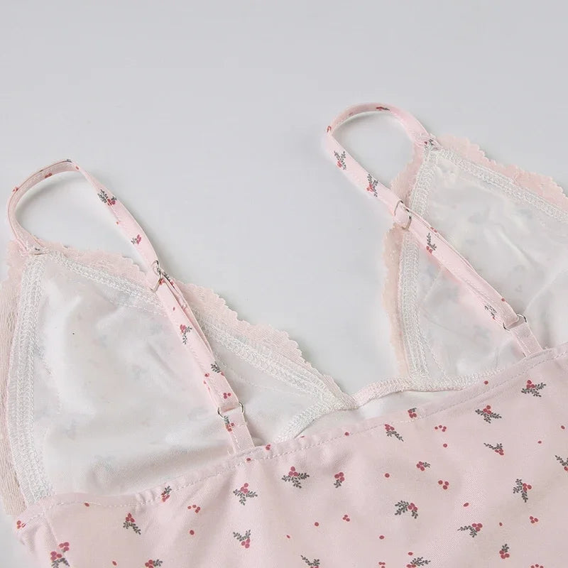 Women's Floral Lace Camisole and Shorts Pajama Set V Neck Cami Top & Lace Trim Sleepwear Loungewear Two Piece Set