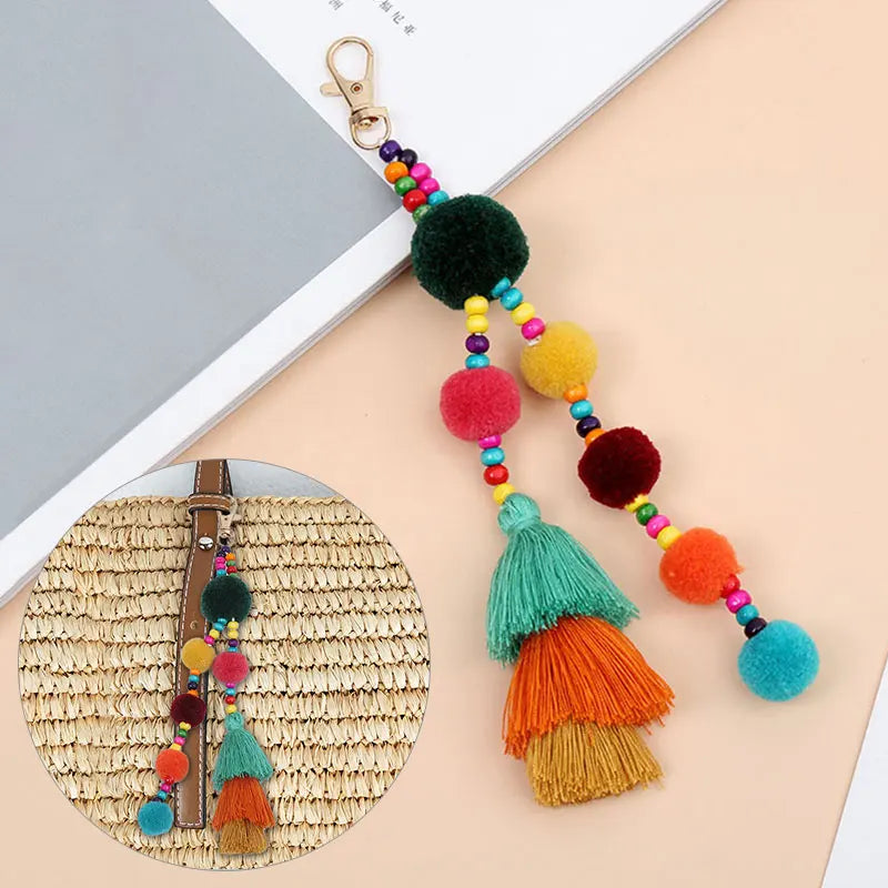 Summer Beach Shell Keychain Boho Style Hair Ball Tassel Keychain Colorful Pompom Keyring for Women Bag Hanging Pendants