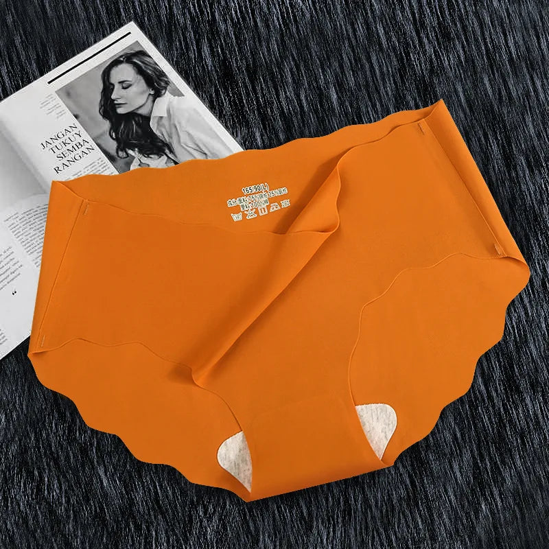 1Pc Ice Silk Panties For Women Low Waist Briefs Panties Seamless Underwear Breathable Stretchy Intimates Sexy Lingerie M-XL