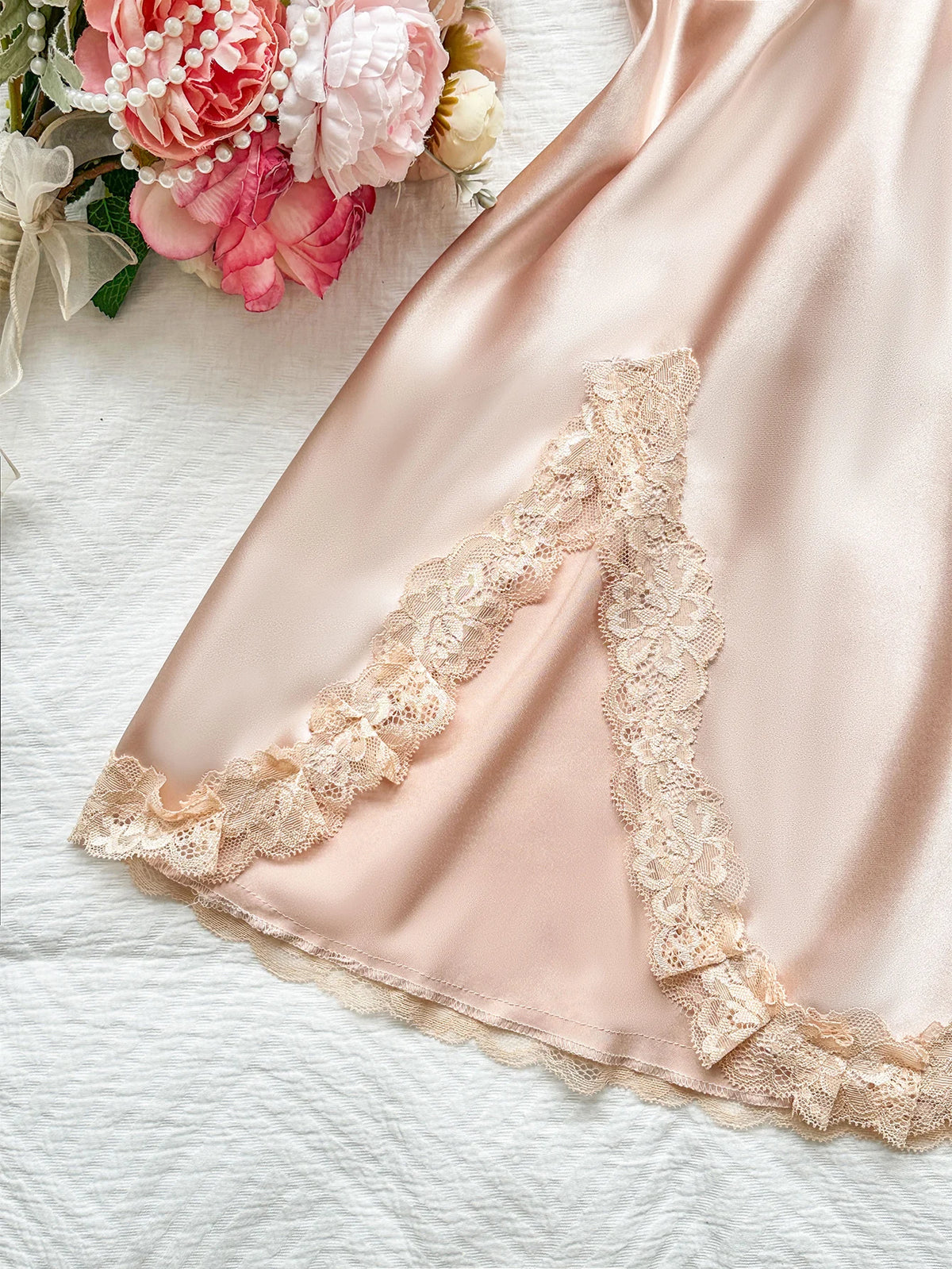 Women's V Neck Lace Nightdress Thin and Breathable Sleepwear Fashionable Halter Dress Pajama For Summer