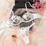 Transparent Floral Two Pieces Exquisite Lace Lingerie Set Ultrathin Bra Briefs Set Solid Exotic Lingerie For Ladies 23171A