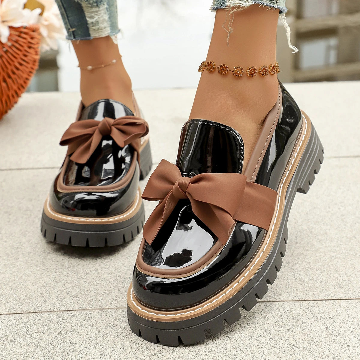Women Patent Bow Platform Loafers Round‑Toe Slip‑On Lug‑Sole PU Leather Contrast Trim Vintage Casual Daily Shoes