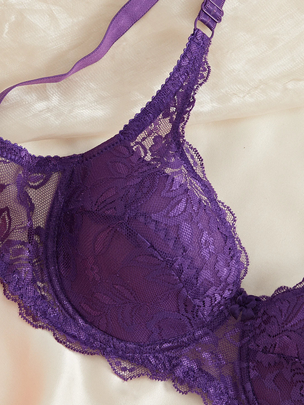 Fashion Sexy Floral Lace Bras Women Thin Push Up Brassiere Solid Comfort Breathable Lingerie Underwear